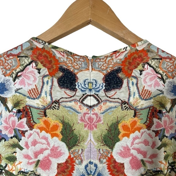 ALEXANDER MCQUEEN Slash Sleeve Kaleidoscope Floral Print Top - Picture 8 of 15